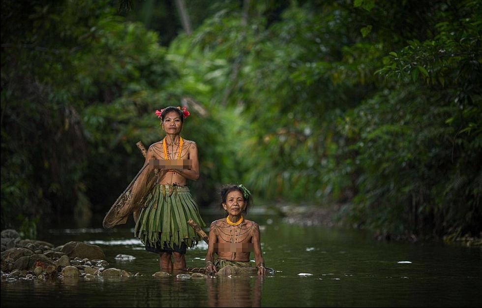 Mentawai的土著部落