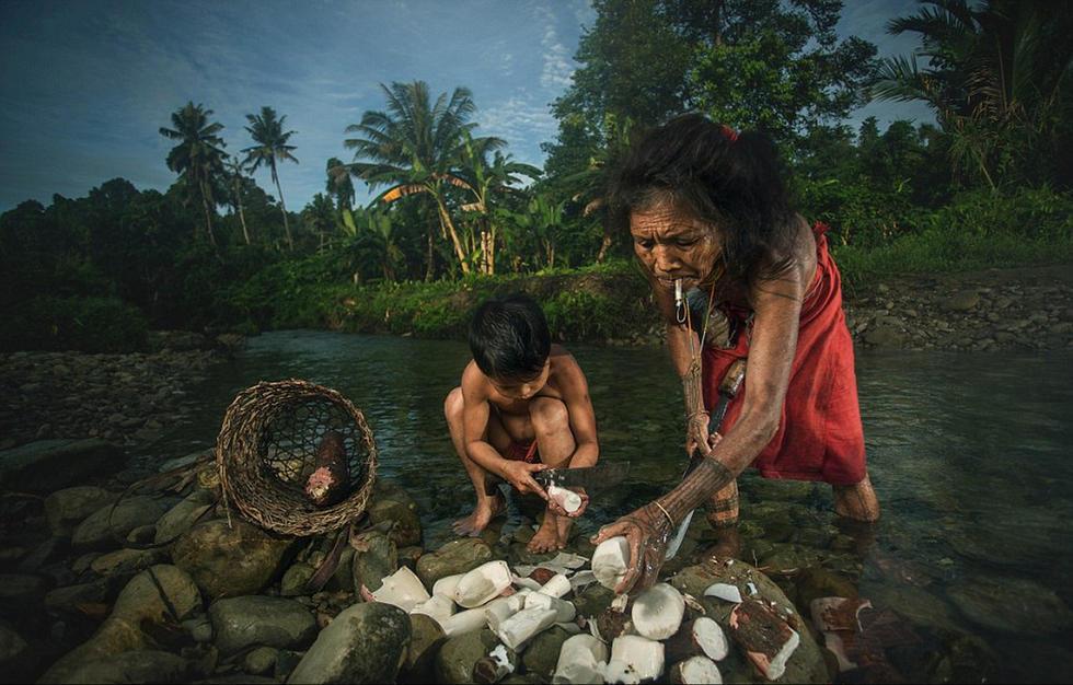 Mentawai的土著部落