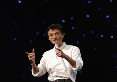 马云：阿里创新比不上腾讯 将借收购推进移动业务