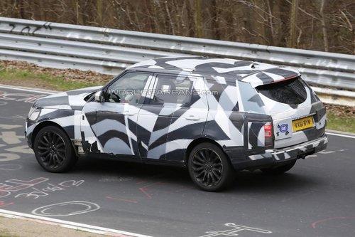 路虎揽胜长轴距版谍照 预计售价7万英镑