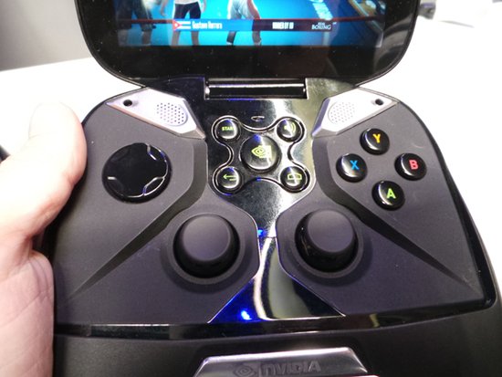 Nvidia将于6月出售掌上游戏机SHIELD